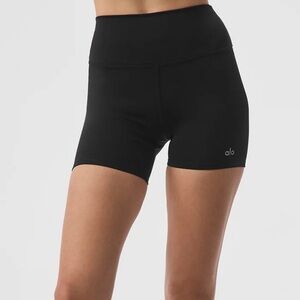 ALO Airlift Shorts NWT